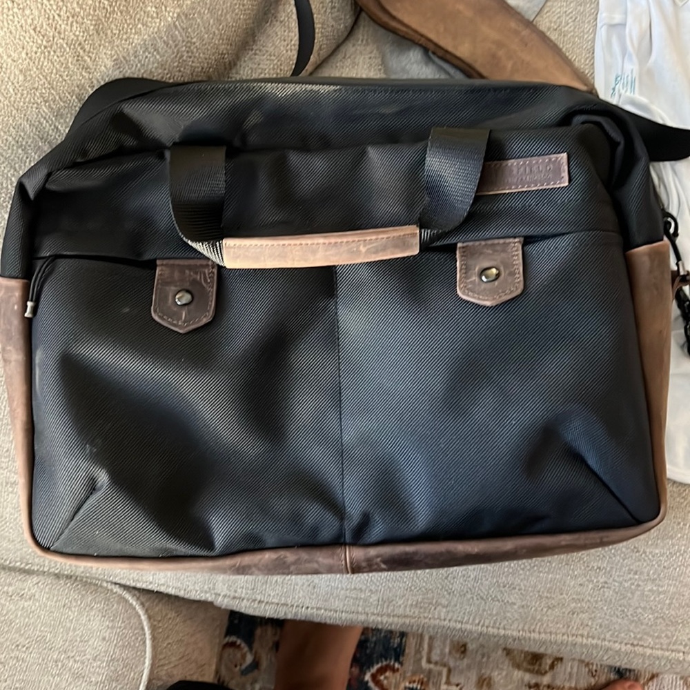 Lightly used Large Waterfield Bolt Briefcase